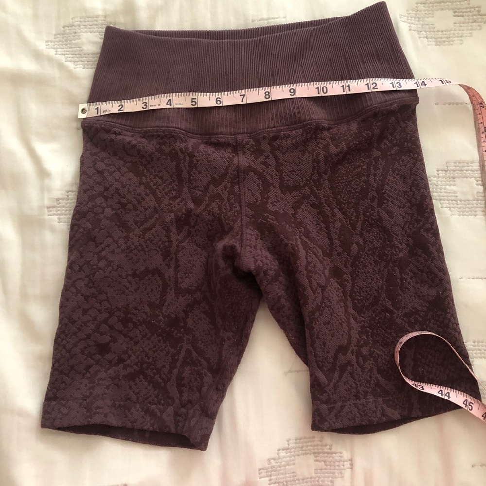 Avocado Textured Python Biker Short Sz M/L - image 3